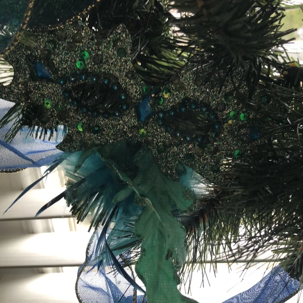 Beautiful Wreath blue/ teal/ Green.